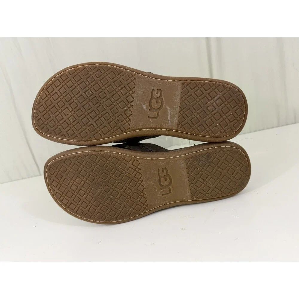 Ugg Australia Slip On Sandals Sz 11 Flip Flops Thongs Brown Leather Shoes